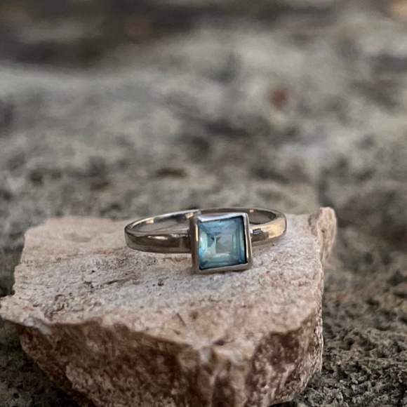 Royal Cerulean Stone Sterling Silver - Picture 9 of 12